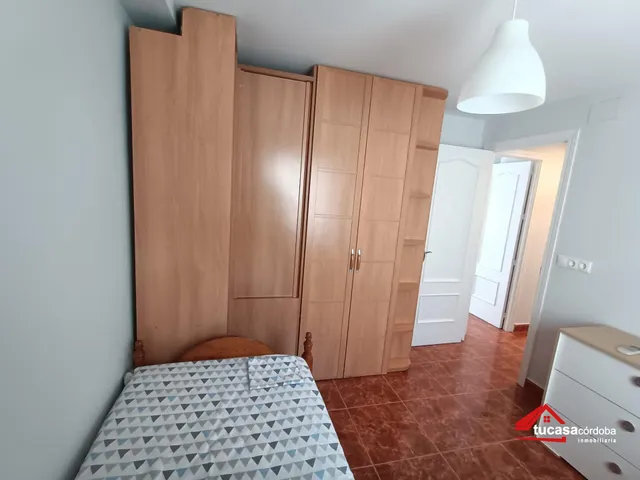 AMPLIO PISO DE 3 DORMITORIOS CON ASCENSOR EN LA FUENSANTA — 10