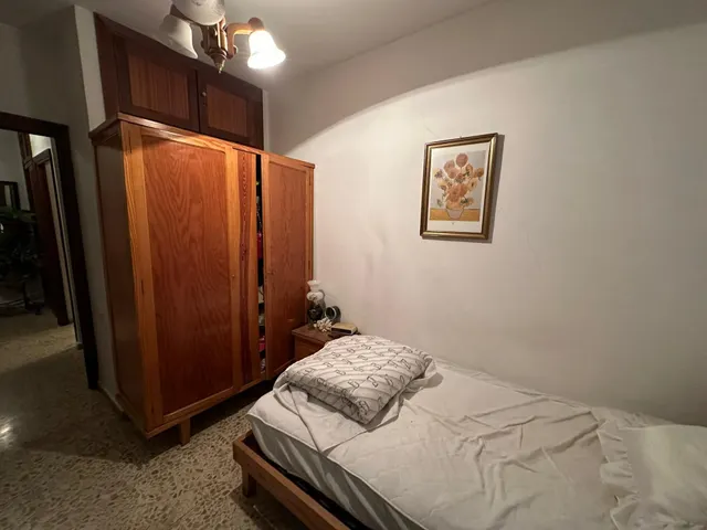 PISO DE 4 DORMITORIOS EN PLAZA DE LOS ALFÉRECES — 28