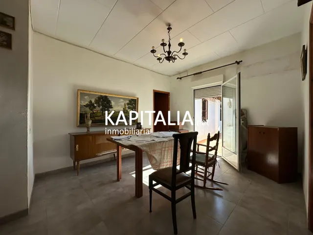 Casa en EXCLUSIVA en VENTA en el centro de Rotglà i Corberà con patio interior y 5 habitaciones — 17