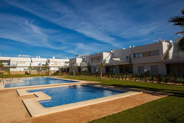 RESIDENCIAL DE OBRA NUEVA DE BUNGALOWS EN VISTABELLA - foto 2