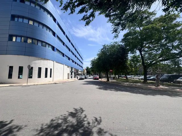 Oficina en venta en Zona Oeste — 38