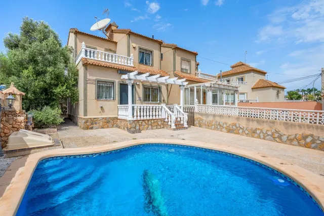 CASA DE 3 DORMITORIOS 2 BAÑOS EN SAN MIGUEL DE SALINAS ( ALICANTE ) — 2