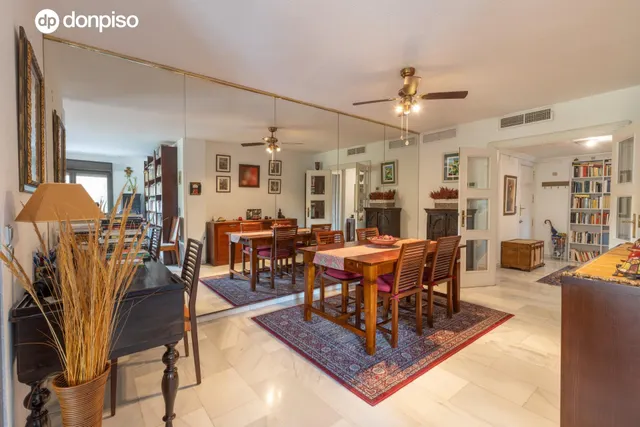 Exclusivo piso señorial con terraza en el Paseo del Salón (Cuesta de Escoriaza), con cochera y trastero. — 21