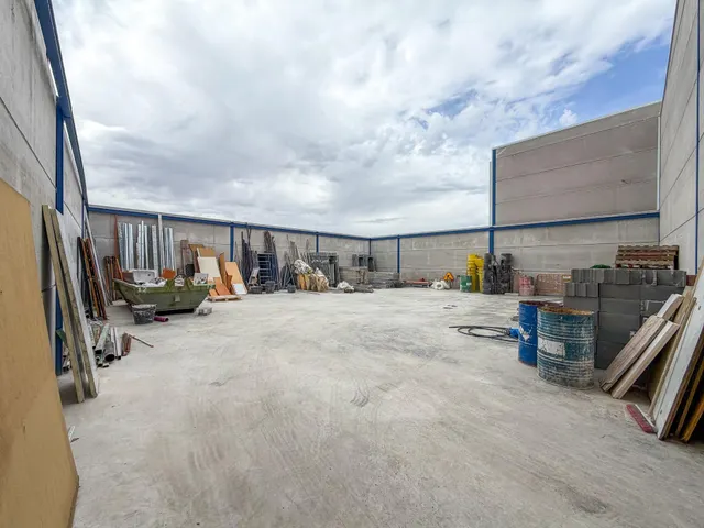 Nave industrial "NUEVA A ESTRENAR" en Atarfe. (Pol. Ind. Los Álamos). — 6