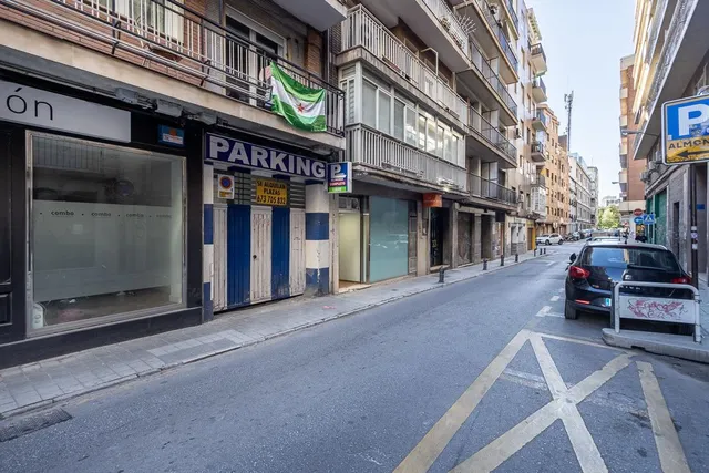 PARKING DE 30 PLAZAS EN PLENO CENTRO DE GRANADA — 21