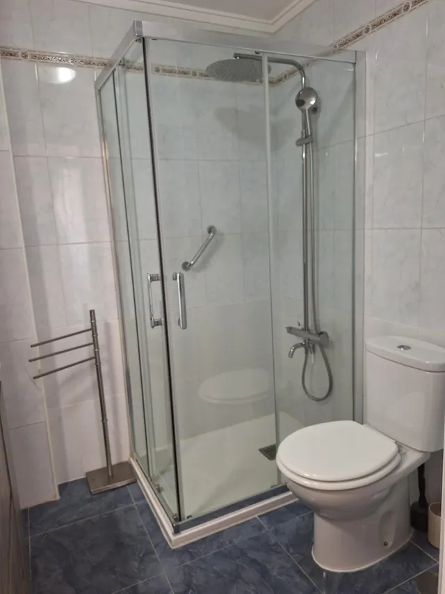Apartamento Reformado en Nueva Torrevieja de 2 dormitorios  a Solo 800 Metros del Mar — 17