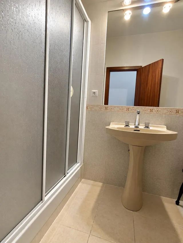 Piso en Alquiler semiamueblado en Santa Rosa-Valdeolleros — 9