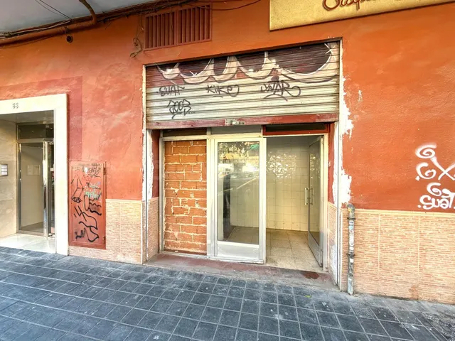 Local comercial con gran potencial frente a Mercadona — 2