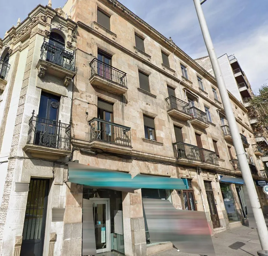 Urbis te ofrece un edificio en venta en zona San Juan, Salamanca.