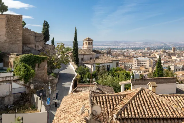 FANTASTICO APARTAMENTO EN EL ALBAICIN CON GARAJE — 36