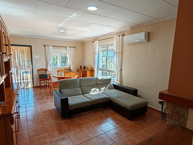 Chalet con piscina — 7