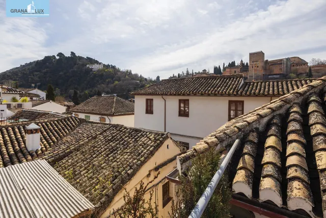 GRAN CASA EN ALBAICÍN BAJO. — 23