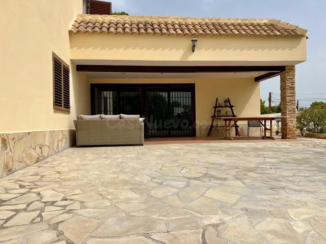 VILLA INDEPENDIENTE EN LA NUCÍA | 5 DORMITORIOS | PISCINA Y  - foto 4