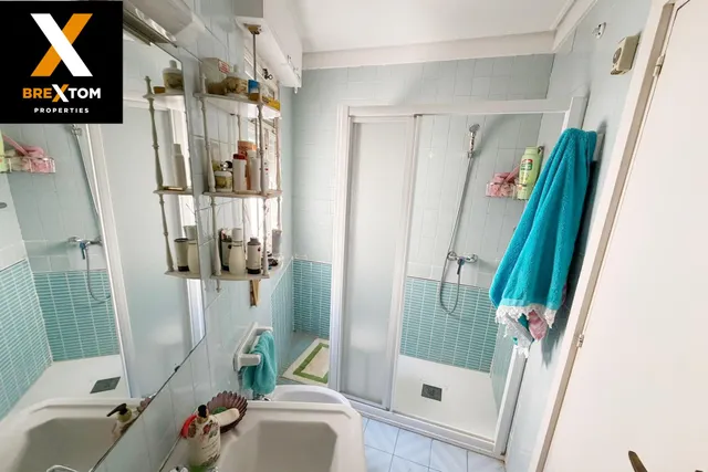 VIVIENDA JUNTO A LA CATEDRAL — 16