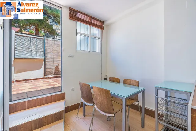 ADOSADA EN URBANIZACIÓN EN HUETOR VEGA — 12