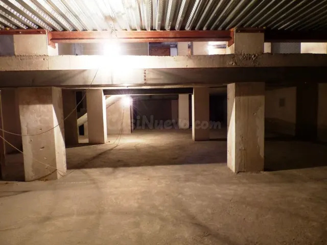 LOCAL COMERCIAL EN ALQUILER DE 600M2 DIVIDIBLE EN ZONA CTRA  - foto 5