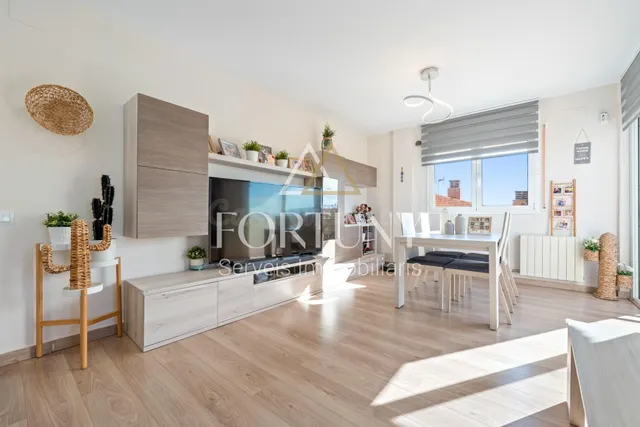 Piso en venta en Calle Antonia Abello i Filella, Reus. - foto 5