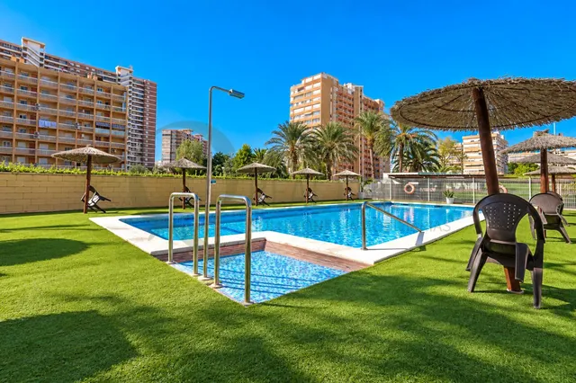 A un paso del mar, playa de San Juan — 31