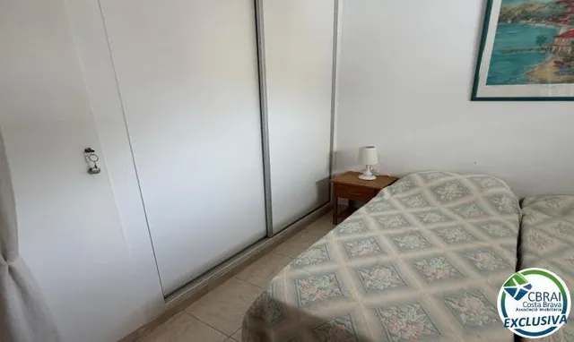 Piso de una habitación a 50 m de la playa — 10