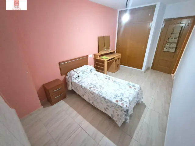 ALQUILER EN MONTIJO DE PISO AMUEBLADO CON ASCENSOR Y GARAJE, CALEFACCIÓN, SPLIT DE AIRE EN SALÓN, LUMINOSO Y CERCA DEL CENTRO — 9