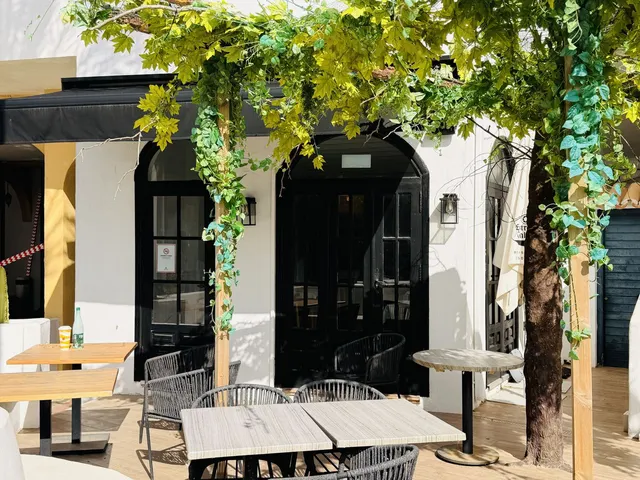 Restaurante 150m² en venta - Marbella — 8