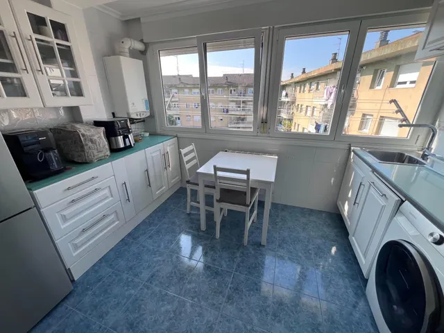 PRECIOSO PISO JUNTA A LA RIA DE COLINDRES DE 3 DORMITORIOS — 24