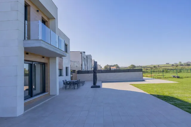 Espectacular chalet en Sancibrián con piscina climatizada — 5