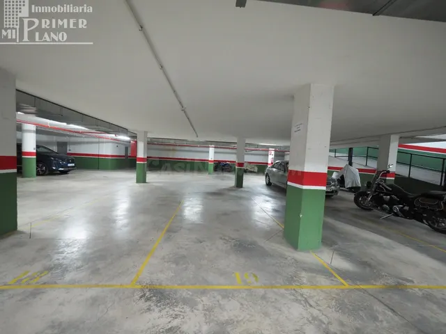 Plaza de garaje en venta junto a c/Emilio Castelar, de 14 m2