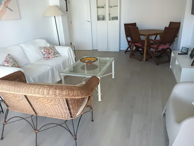 Apartamento en alquiler de temporada en  Playa de Gandia — 7