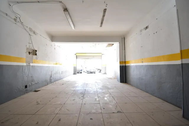 Se vende local comercial de 160 en Camp Redó ✨ - foto 2