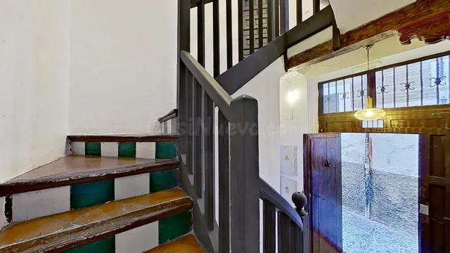 Edificio turístico con cambio de uso a Hostal — 30
