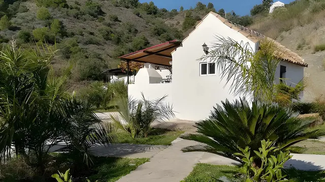 Hotel 17 habitaciones 832m² en venta - South of spain — 43