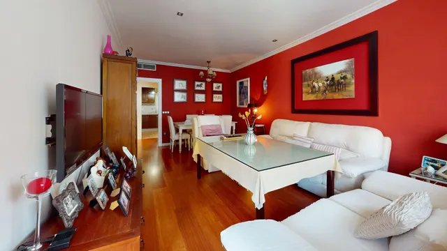 Magnifica vivienda de 4 dormitorios, convertida en 3 dormitorios, con dos baños, vestidor y terraza — 34