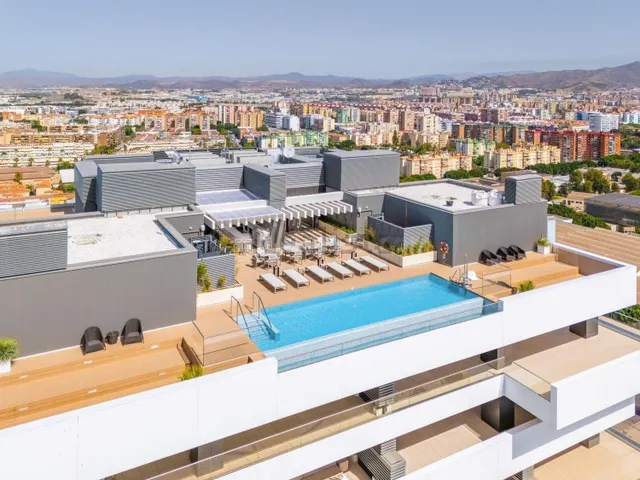 EXCLUSIVO PISO DE LUJO EN LAS MALAGA TOWERS