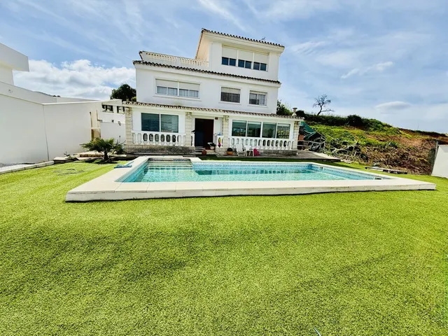 Chalet 6 habitaciones 420m² en venta - Centro