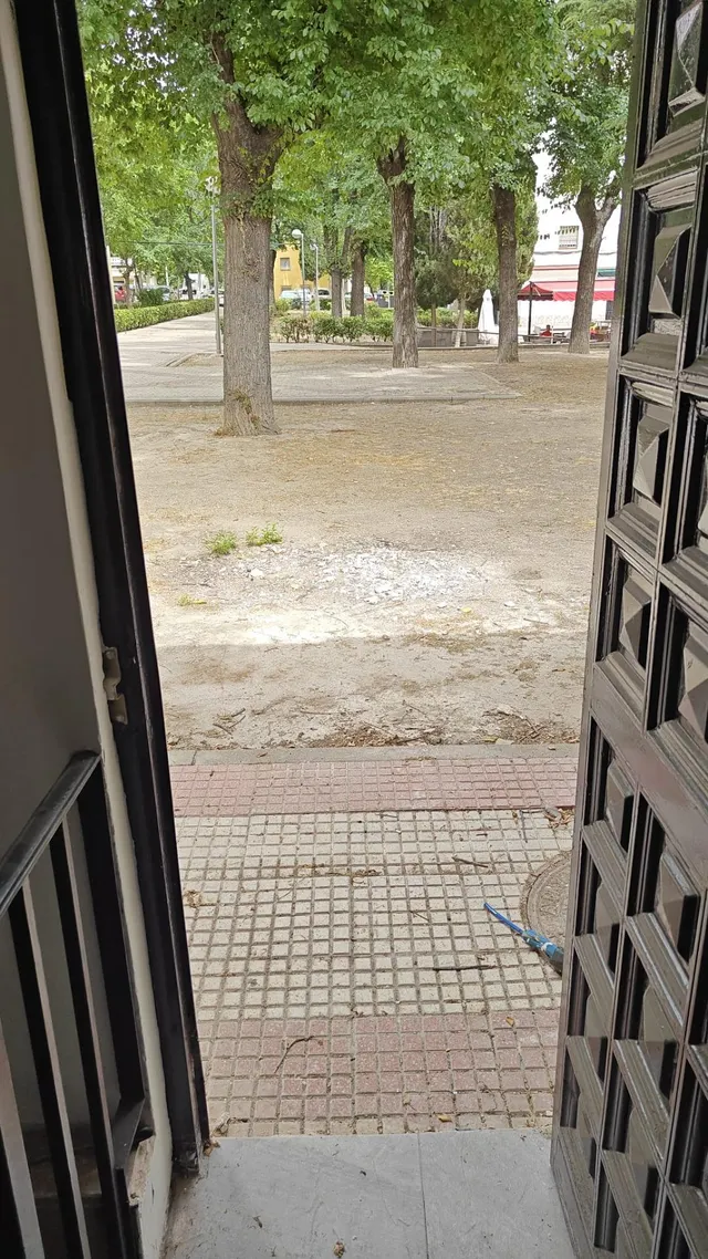 VENTA-LOCAL BAR- CON LICENCIA - CIUDAD DE LOS ANGELES-MADRID - — 21