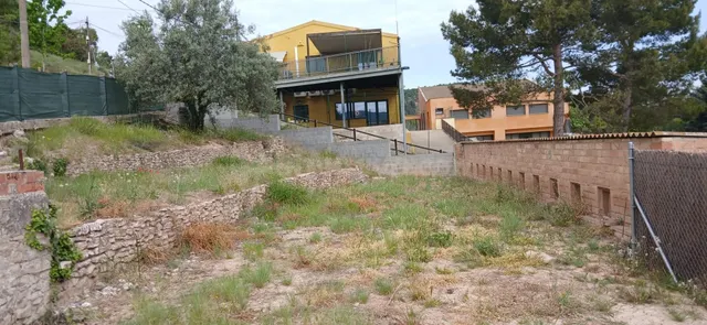 VENTA TERRENO EN ST. MARTÍ DE TOUS 284M2!!