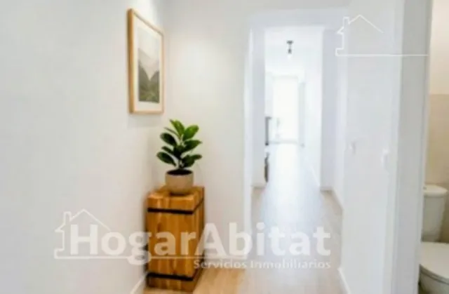 REFORMADA Y ACOGEDORA CON BUHARDILLA Y TERRAZA — 38