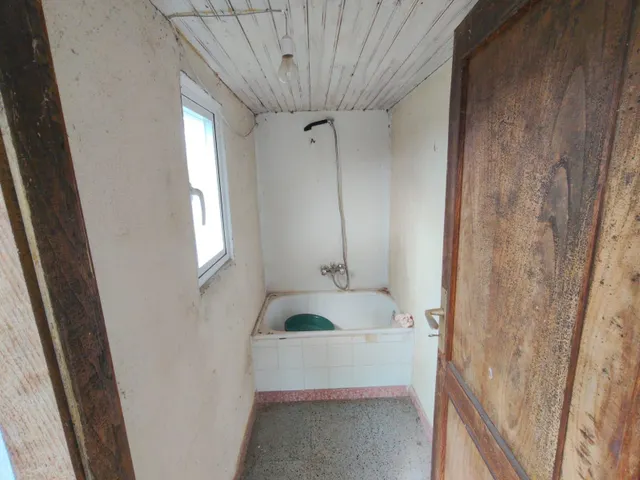 Casa independiente, a reformar -tejado nuevo-. Maceda . Alquiler con opción a compra — 21