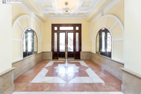 Gran vivienda en Plaza Los Campos - 7 habitaciones