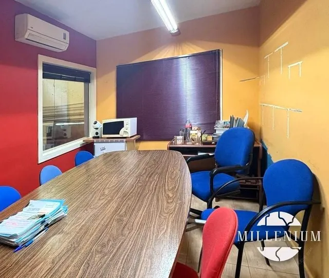 Nave industrial 310m² en venta - Barrio de la Estación — 17