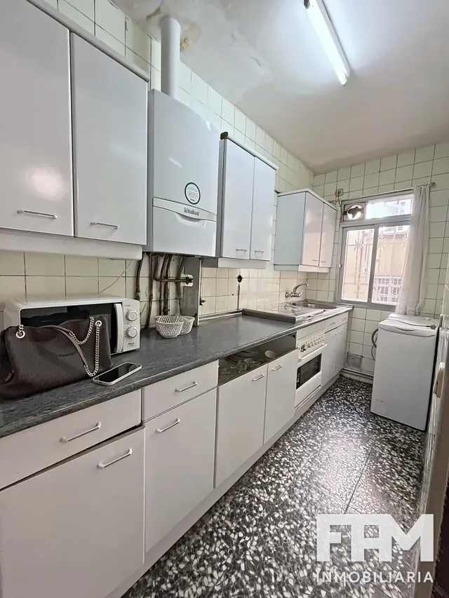 Piso Interior en Venta cerca de Calle Pablo Iglesias - foto 5
