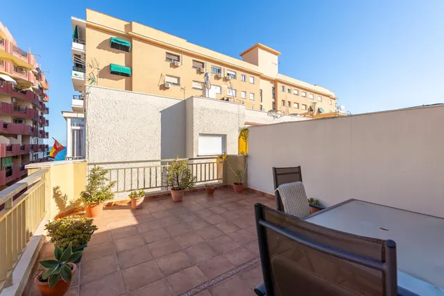 Piso con gran terraza de 29 m2 en segunda línea de playa – Fuengirola — 14