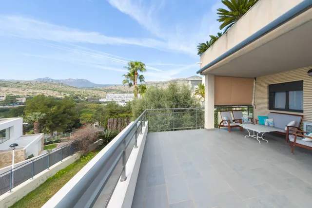 ALQUILER ANUAL : Magnífico apartamento en alquiler anual en Torre Bellver — 3