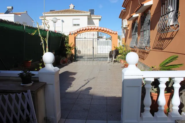 Casa 5 habitaciones 135m² en venta - Platja de Oliva