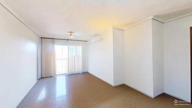 EXCELENTE ZONA, PISO TOTALMENTE EXTERIOR CON LA MEJOR ORIENTACION- ESTE, MUY LUMINOSO, 7º PISO, BUENA FINCA CARAVISTA. — 24