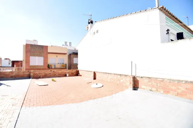 GRAN CASA CON TERRAZA Y TRASTERO — 30