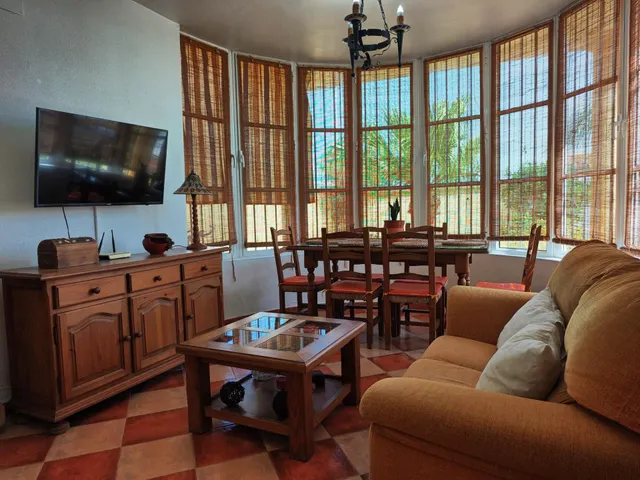 CHALET CON PISCINA EN SANCTI PETRI — 27