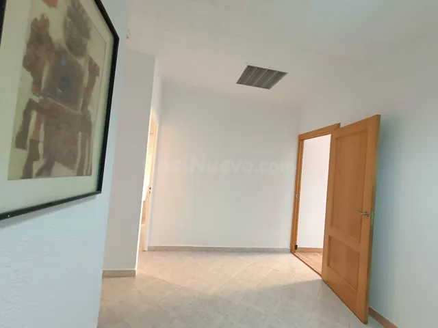 ¡Ideal para tu negocio! Alquiler de local luminoso en zona Princesa Mercedes — 3