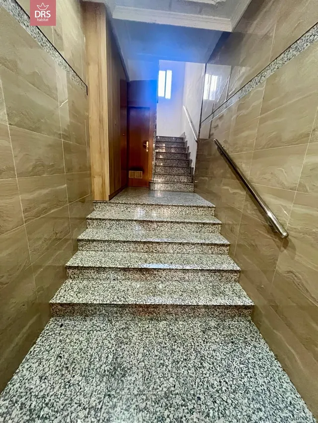 Primera planta sin ascensor con patio — 20